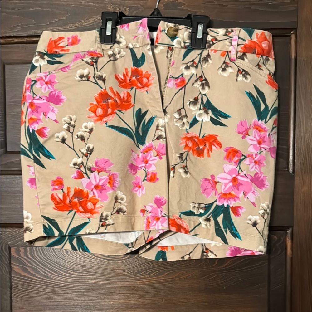 Lands' End Bermuda Shorts Pink and Orange Floral Design